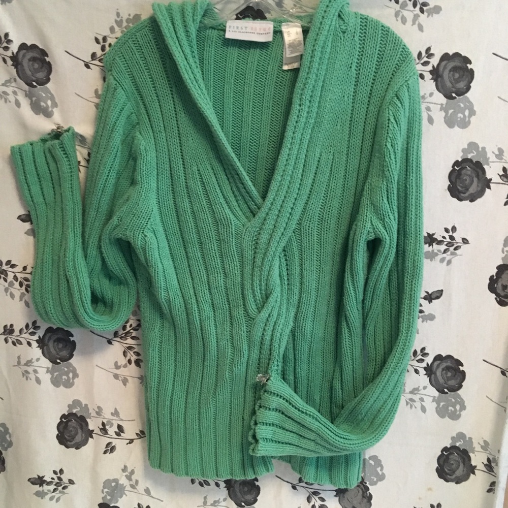 🔥 First Issue by Liz Clairborne Co. hooded sweater 🔥